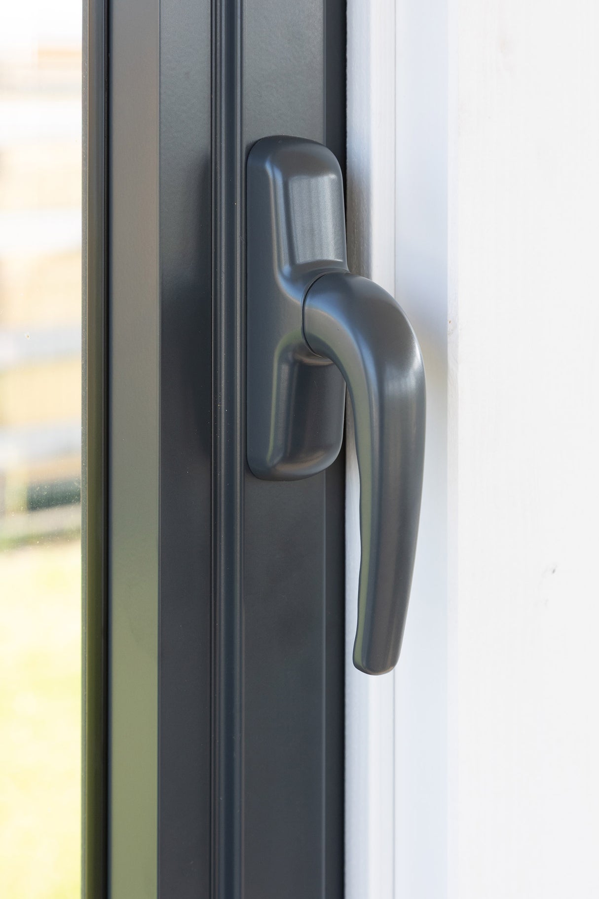 Aurelia XS (3x3m|8,4m2|44mm) Compact Modern Garden Office with Aluminium Doors and Windows